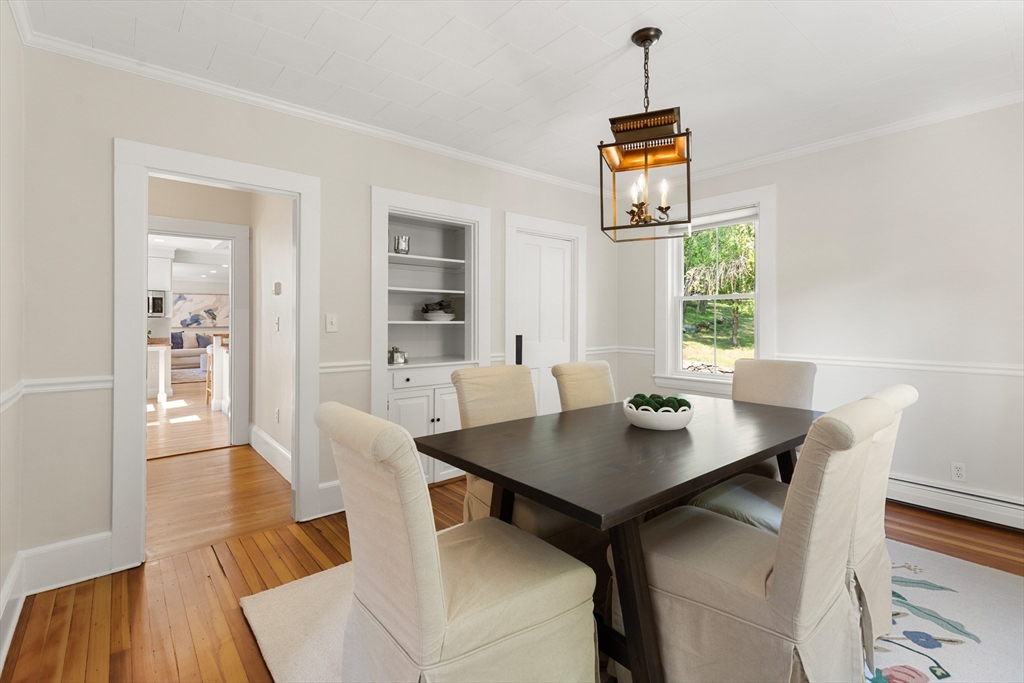 109 Grove Street Lexington, MA 02420 - Photo 6 of 35