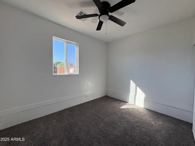 a view of empty room with window