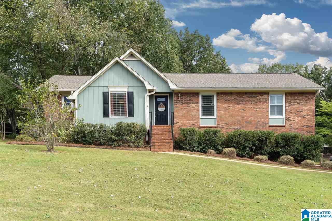 105 Hunters Point Circle Birmingham, AL 35244 - Photo 1 of 26