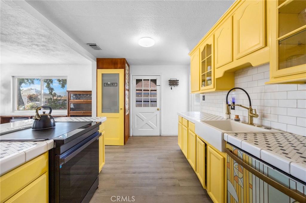1220 Webster Street Redlands, CA 92374 - Photo 16 of 32