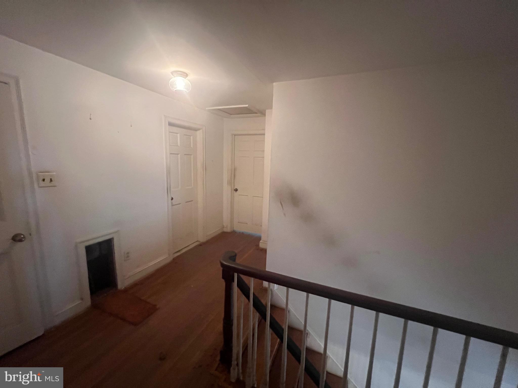 1623 Huntingdon Road Abington, PA 19001 - Photo 18 of 42 upper hallway