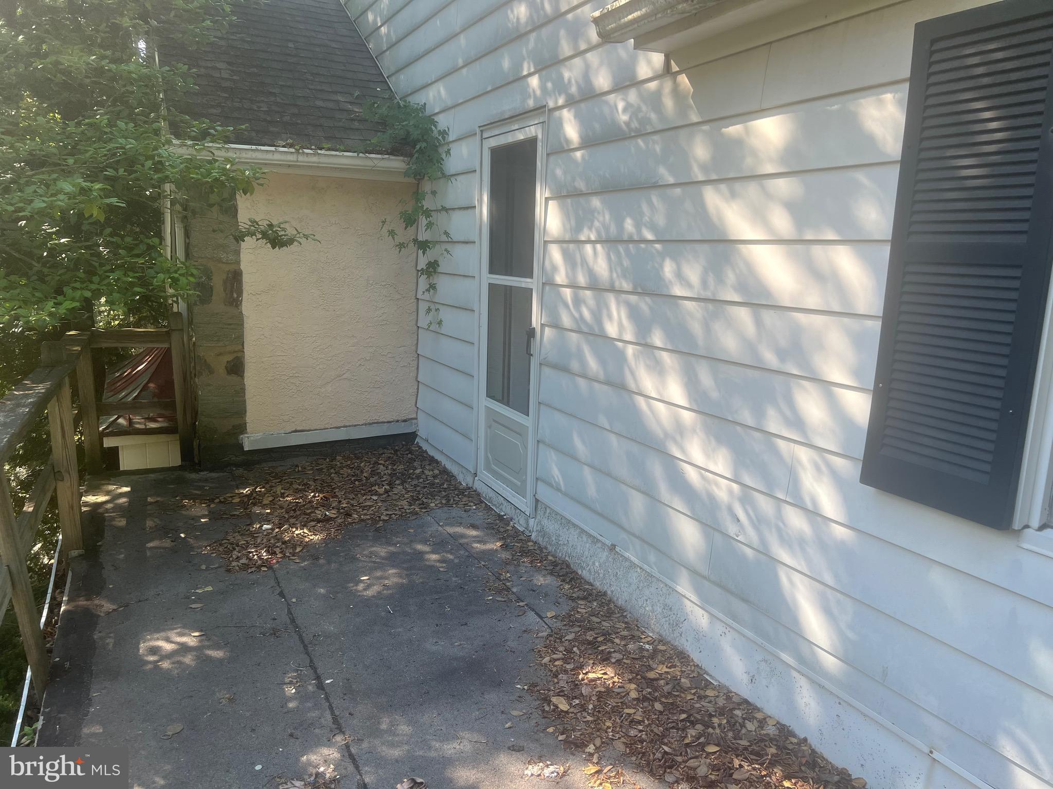 1623 Huntingdon Road Abington, PA 19001 - Photo 27 of 42 2nd bed balcony
