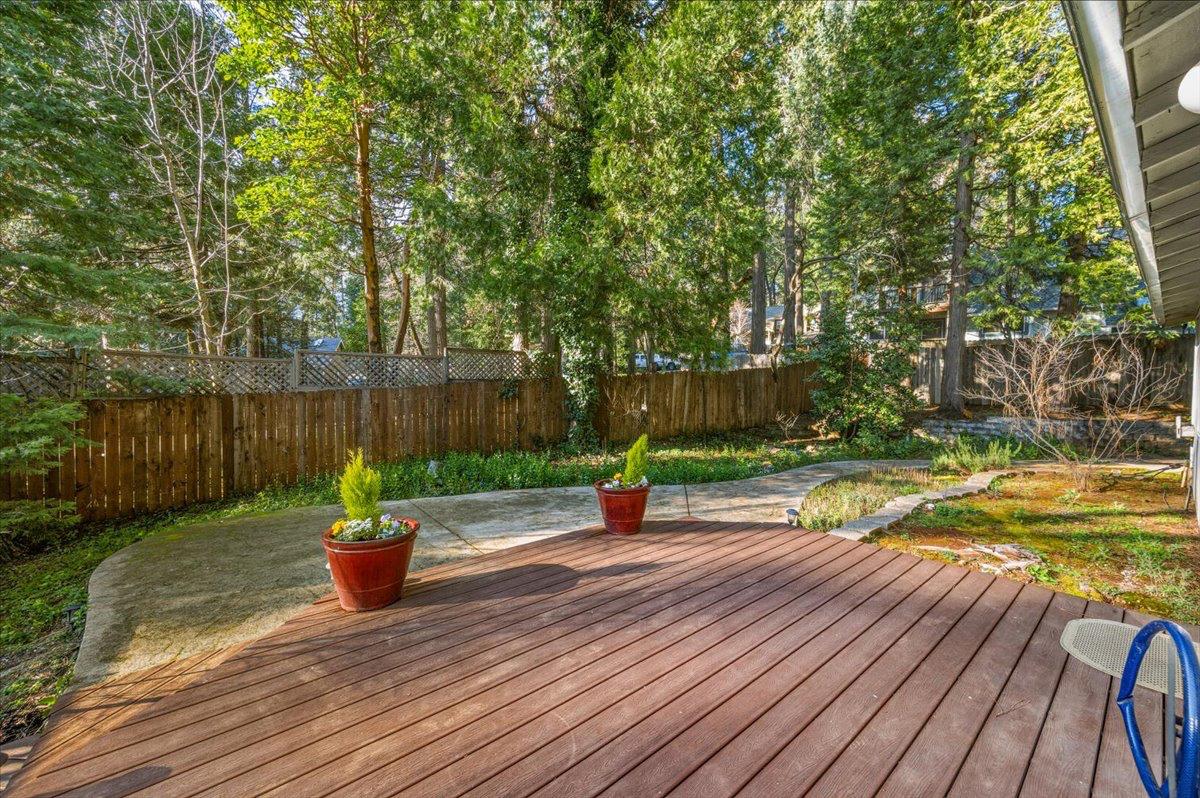 12486 Valley View Road Nevada City, CA 95959 - Photo 39 of 48 a view of a backyard with sitting area
