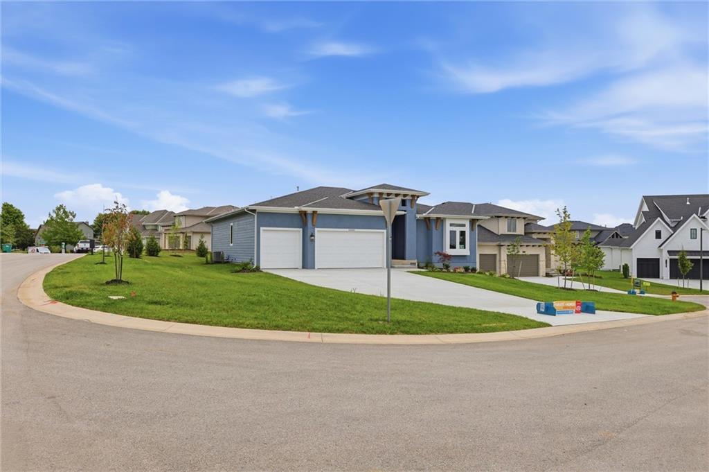 22005 West 99th Terrace Lenexa, KS 66220 - Photo 6 of 55