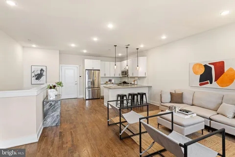 $349,000 | 207 East Allen Street, Unit 2, Philadelphia, PA 19125