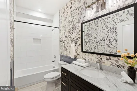 $349,000 | 207 East Allen Street, Unit 2, Philadelphia, PA 19125