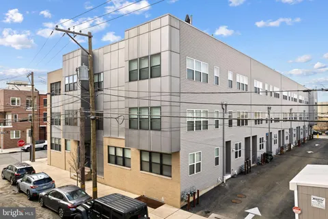 $349,000 | 207 East Allen Street, Unit 2, Philadelphia, PA 19125