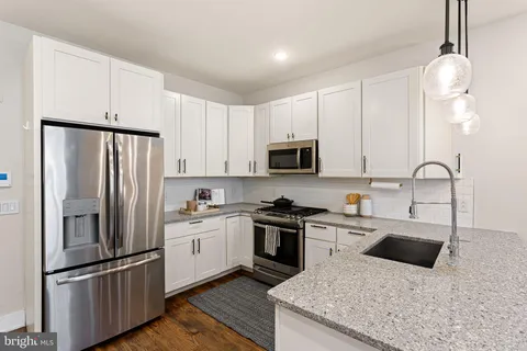 $349,000 | 207 East Allen Street, Unit 2, Philadelphia, PA 19125