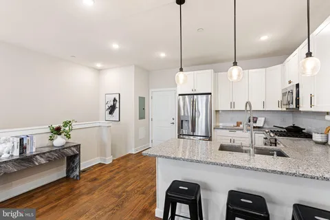 $349,000 | 207 East Allen Street, Unit 2, Philadelphia, PA 19125