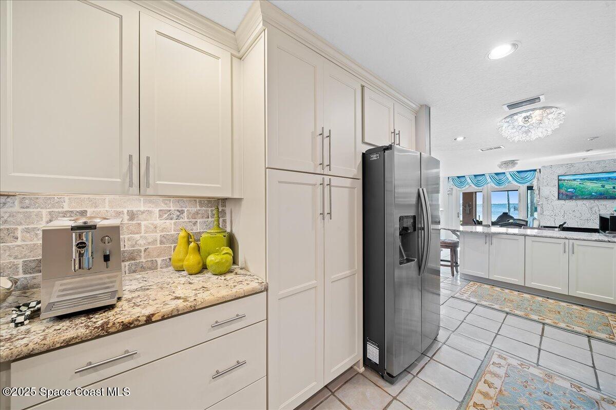 254 Seaview Street, Unit B Melbourne Beach, FL 32951 - Photo 18 of 74 Updated Appliances