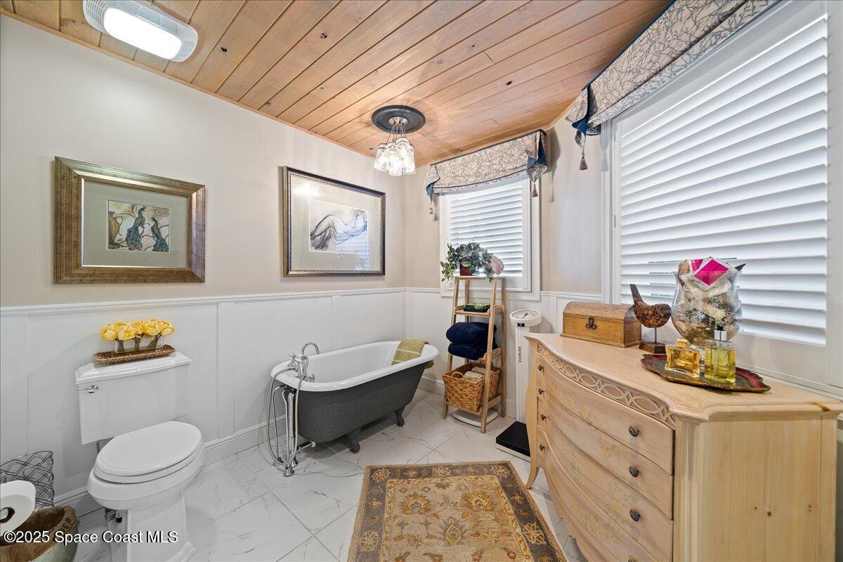 254 Seaview Street, Unit B Melbourne Beach, FL 32951 - Photo 35 of 74 Primary Bath