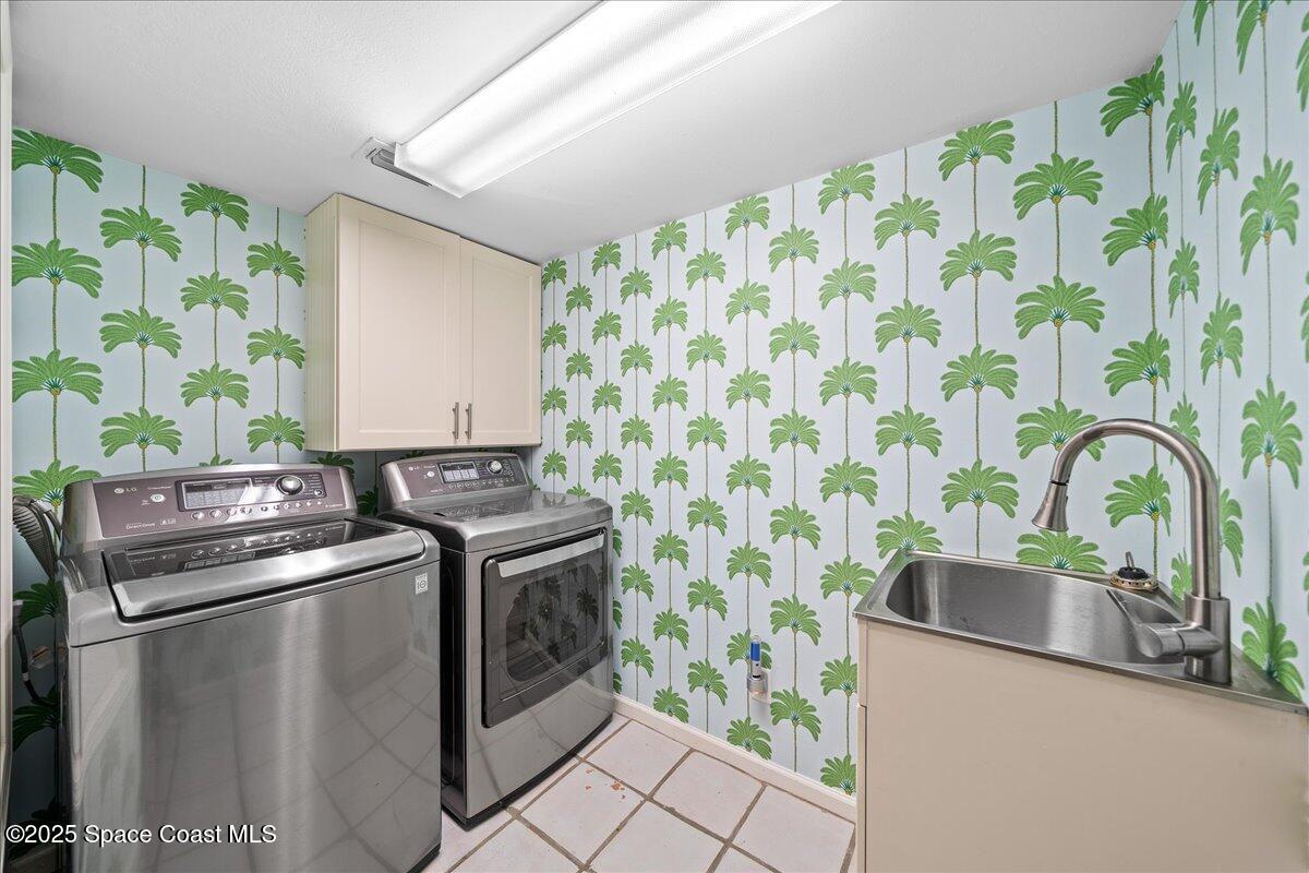 254 Seaview Street, Unit B Melbourne Beach, FL 32951 - Photo 48 of 74 Laundry Room