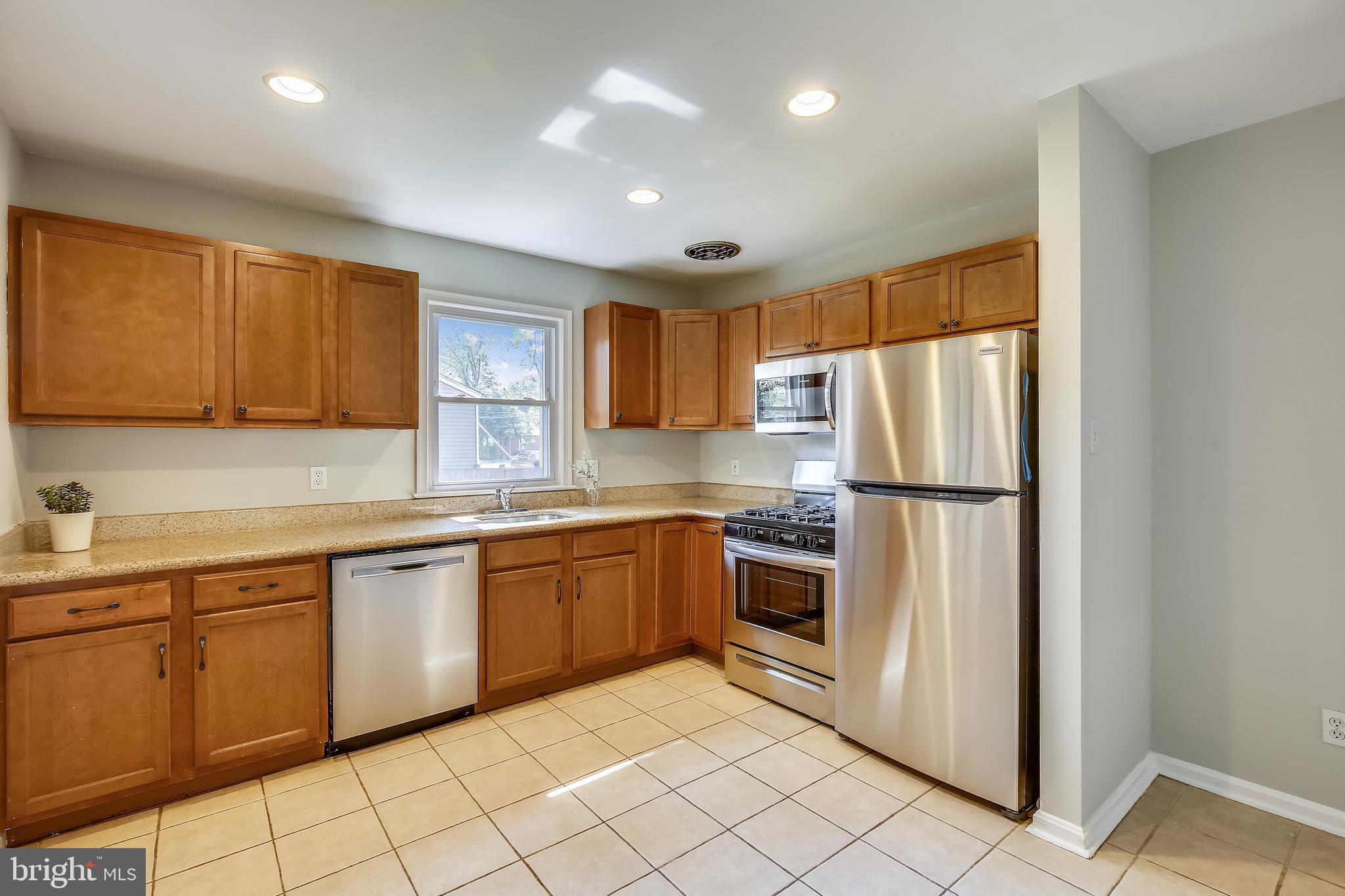 8403 Fort Hunt Road Alexandria, VA 22308 - Photo 9 of 41 Gallery Image 9