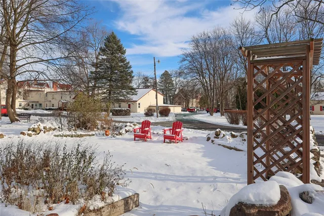 $199,900 | 15 Brigham Hall, Canandaigua, NY 14424