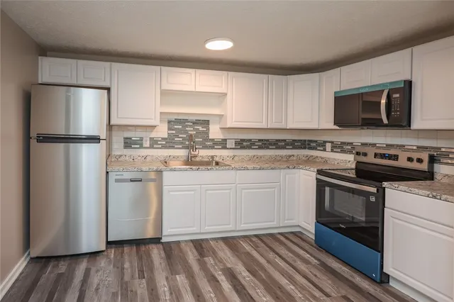 $199,900 | 15 Brigham Hall, Canandaigua, NY 14424