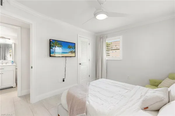 $283,500 | 300 Forest Lakes Boulevard, Unit 112, Naples, FL 34105