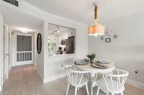 $283,500 | 300 Forest Lakes Boulevard, Unit 112, Naples, FL 34105