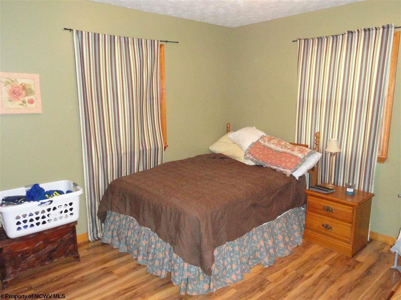 1523 Green Valley Road Bridgeport, WV 26330 - Photo 9 of 20 Gallery Image 9