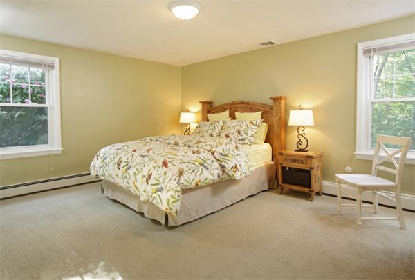 4 Country Club Road Woburn, MA 01801 - Photo 7 of 9