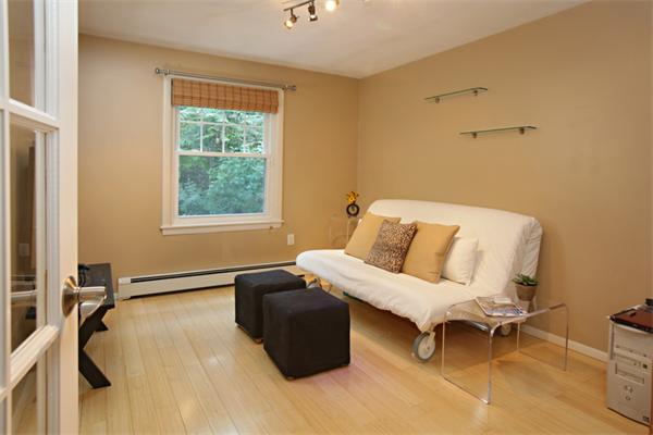 4 Country Club Road Woburn, MA 01801 - Photo 8 of 9