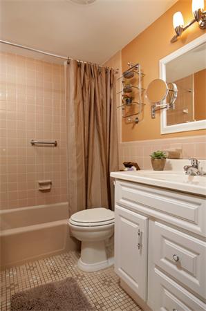 4 Country Club Road Woburn, MA 01801 - Photo 9 of 9
