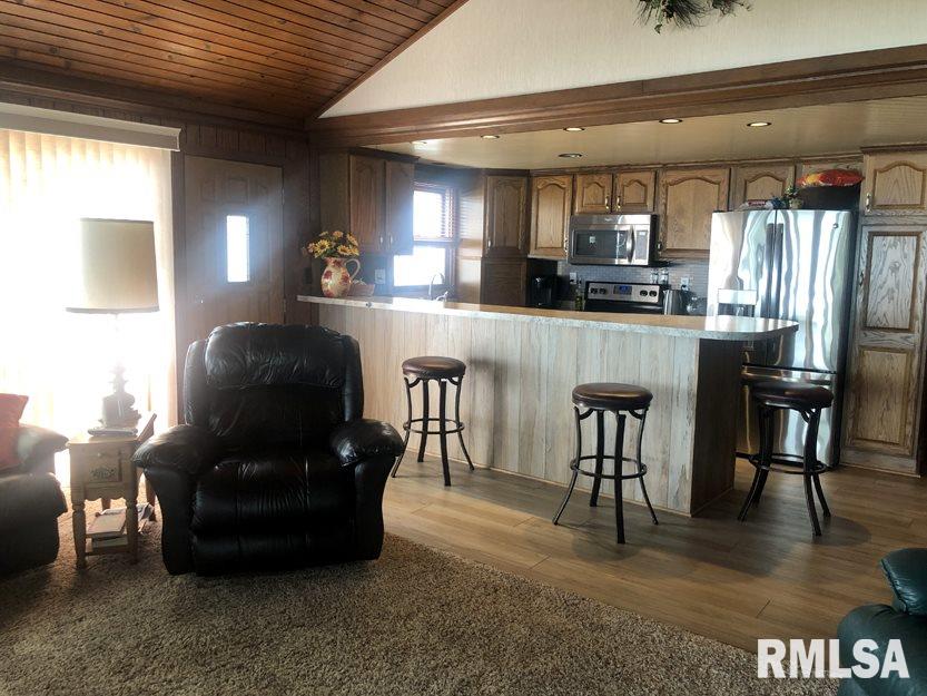 12028 North Riverview Road Chillicothe, IL 61523 - Photo 6 of 34 Gallery Image 6