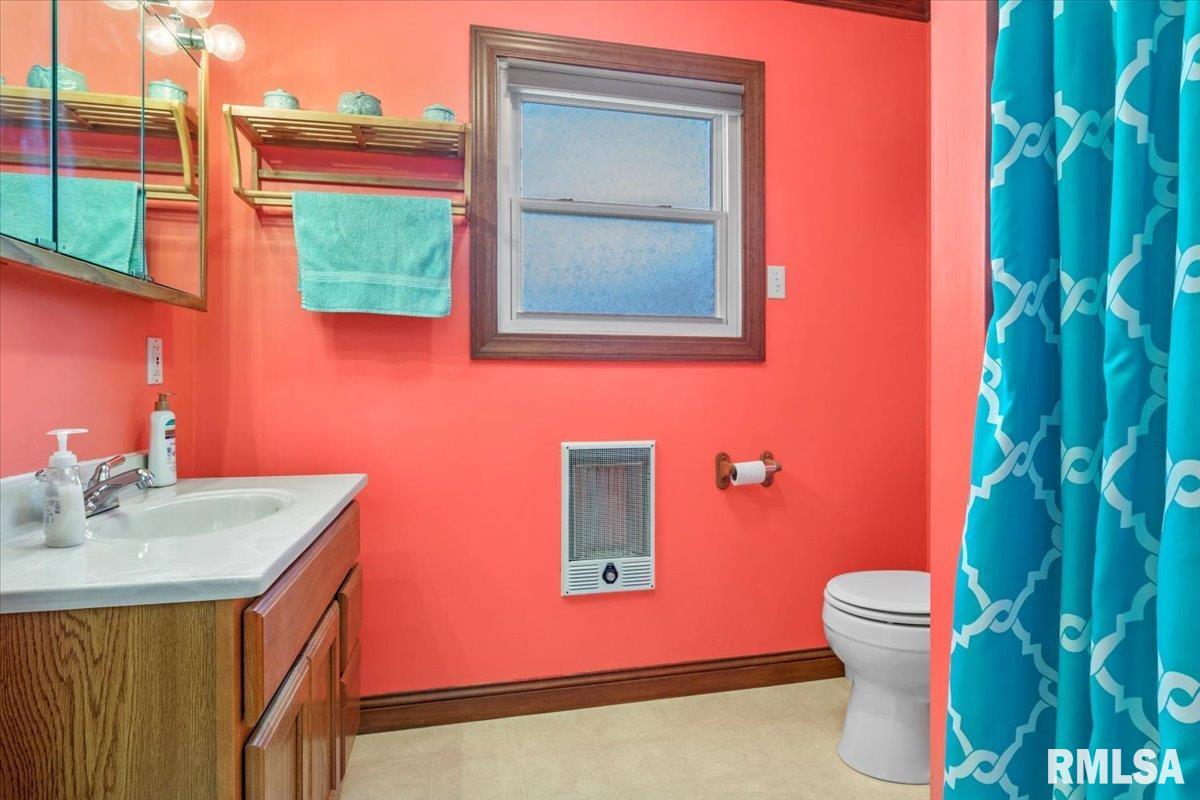 212 North English Avenue Springfield, IL 62702 - Photo 21 of 34 Gallery Image 21