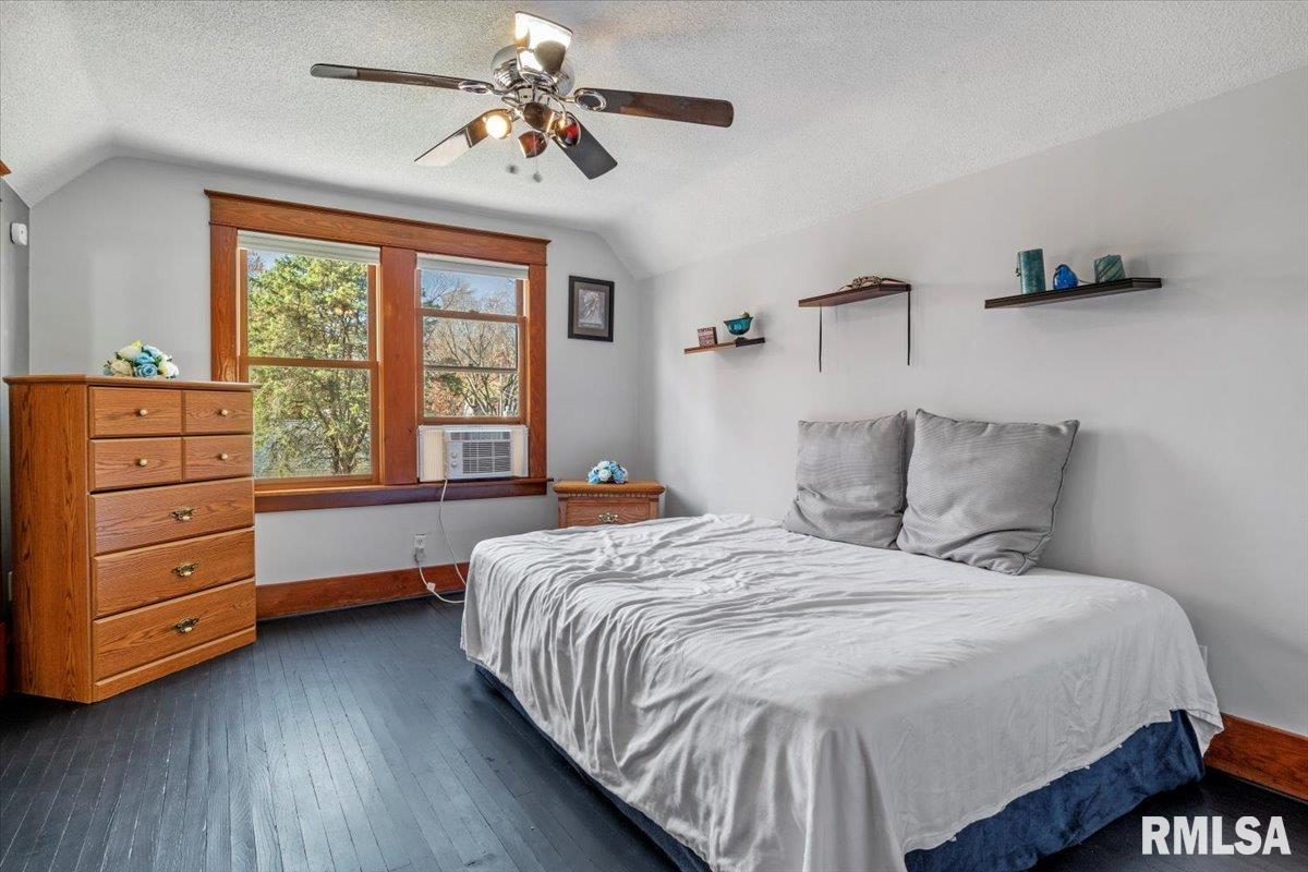 212 North English Avenue Springfield, IL 62702 - Photo 22 of 34 Gallery Image 22