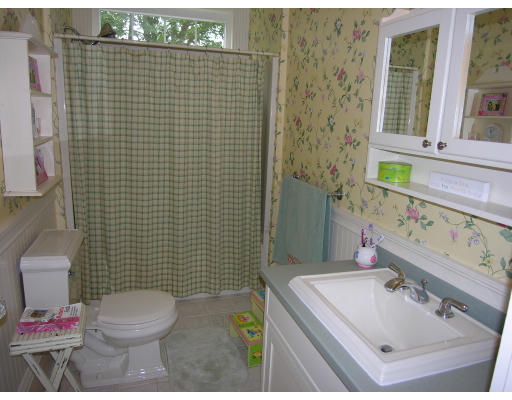 87 Pleasant Street, Unit 1 Needham, MA 02492 - Photo 13 of 19 Gallery Image 13