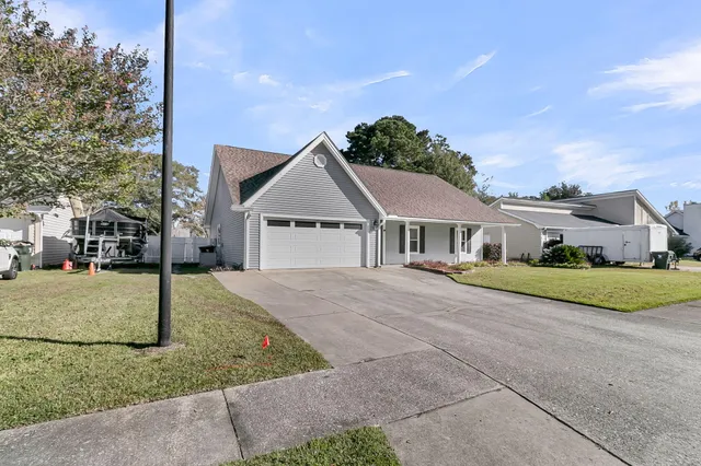 $2,200 | 111 Hopper Drive, Summerville, SC 29486