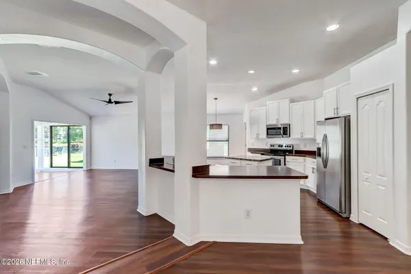 $2,500 | 566 Longmill Lane, Orange Park, FL 32065
