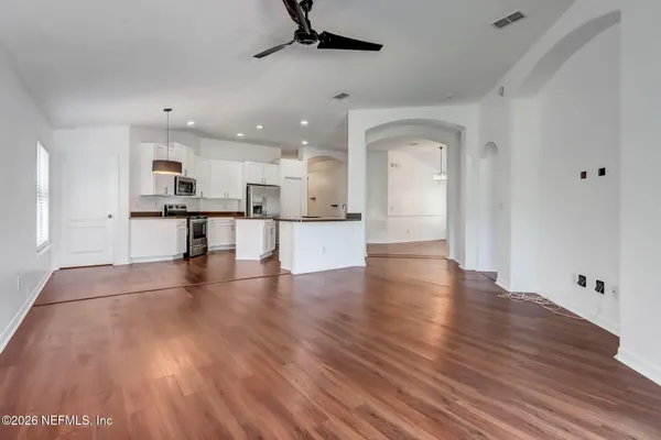 $2,500 | 566 Longmill Lane, Orange Park, FL 32065