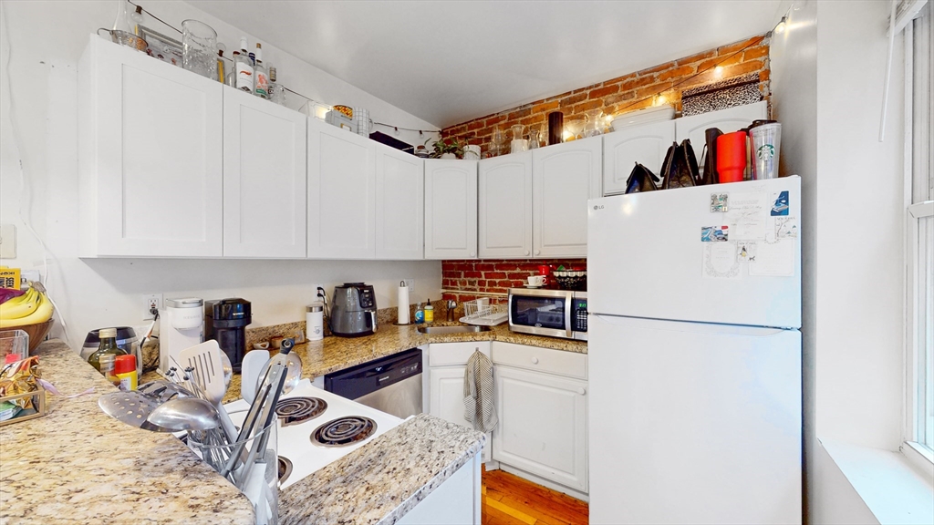 91 Prince Street, Unit 17 Boston, MA 02113 - Photo 4 of 19