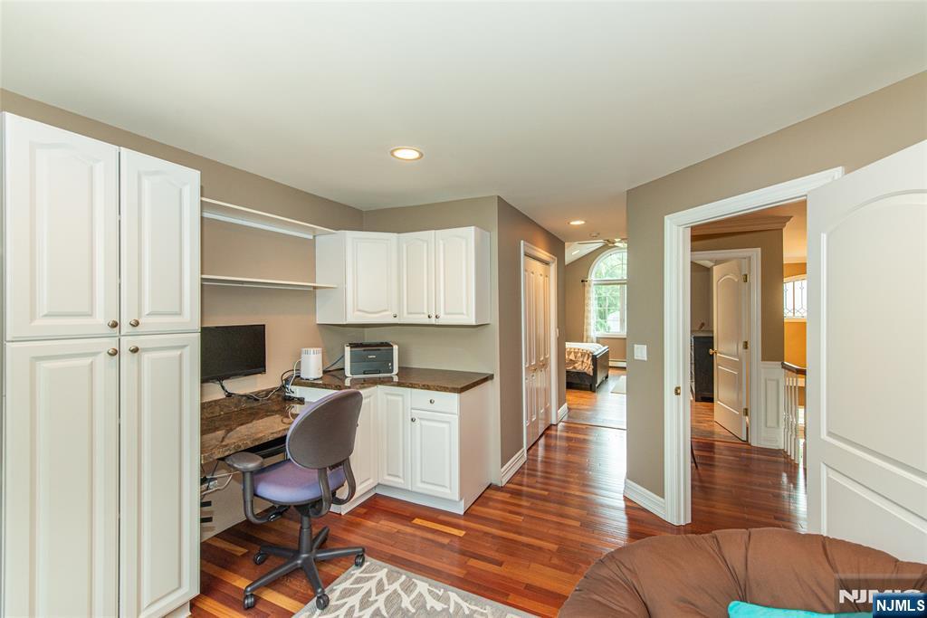 103 Passaic Valley Road Montville, NJ 07045 - Photo 31 of 47