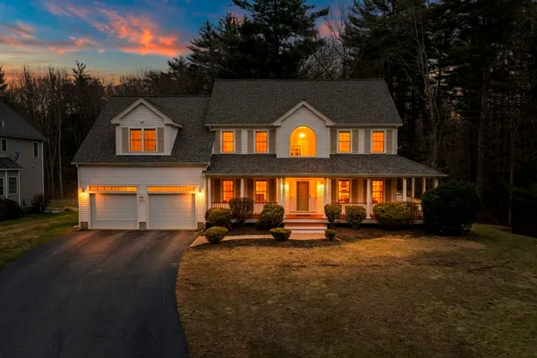 $940,000 | 265 Finch Road, Raynham, MA 02767