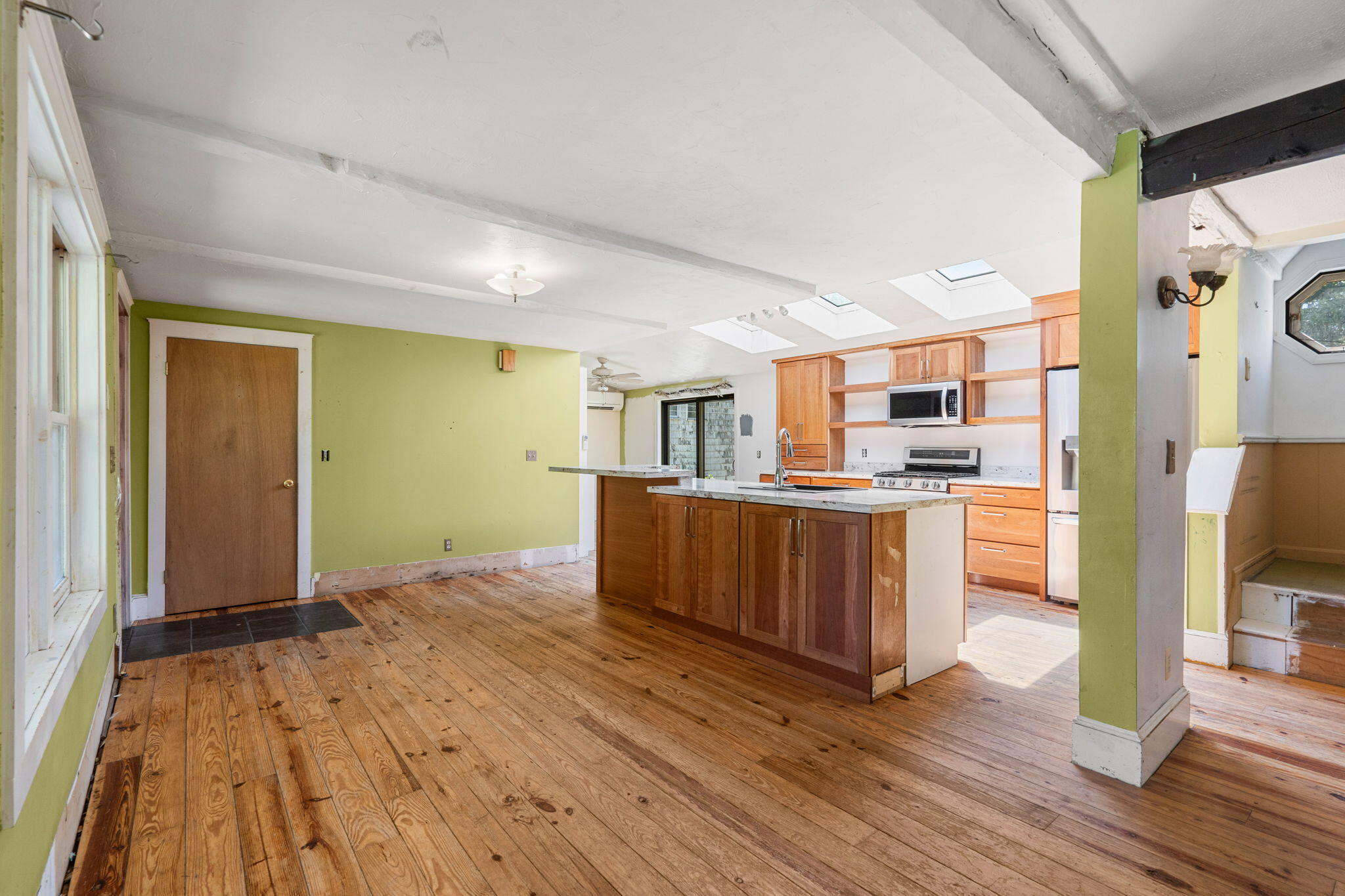 276 West Street Biddeford, ME 04005 - Photo 9 of 62 31-web-or-mls-LLP_JLB00258