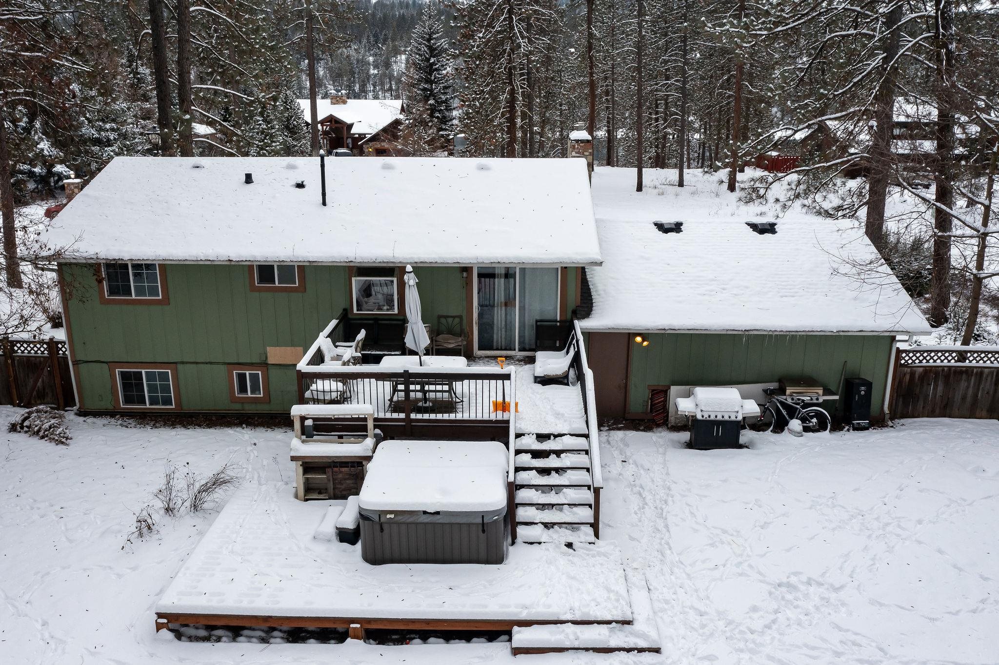 12820 West Shore Road Nine Mile Falls, WA 99026 - Photo 17 of 43