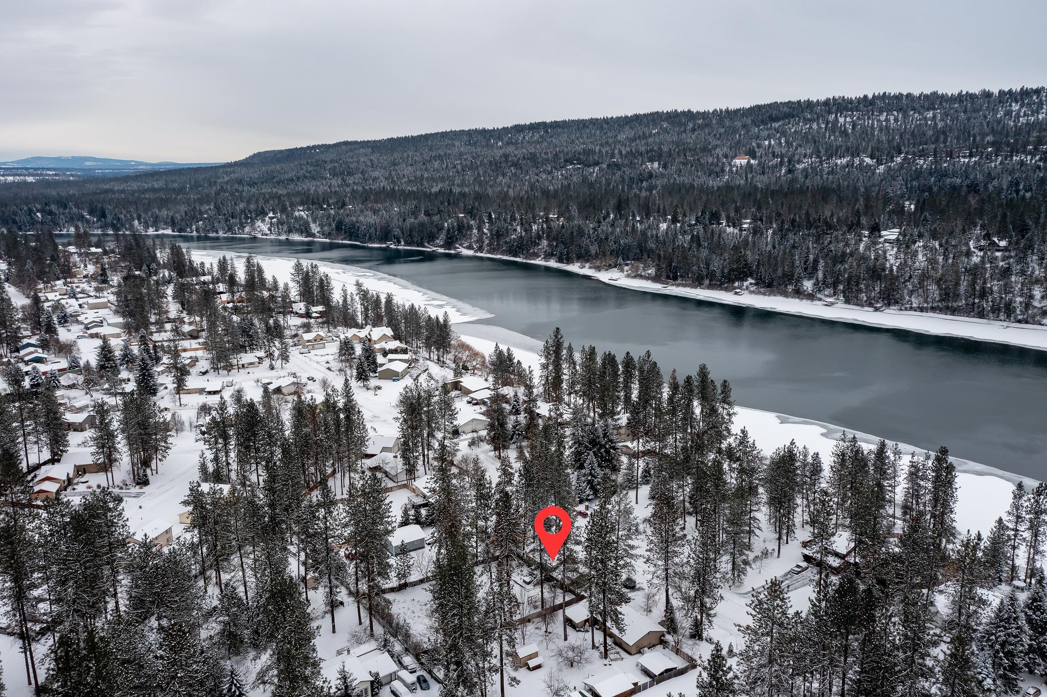 12820 West Shore Road Nine Mile Falls, WA 99026 - Photo 2 of 43