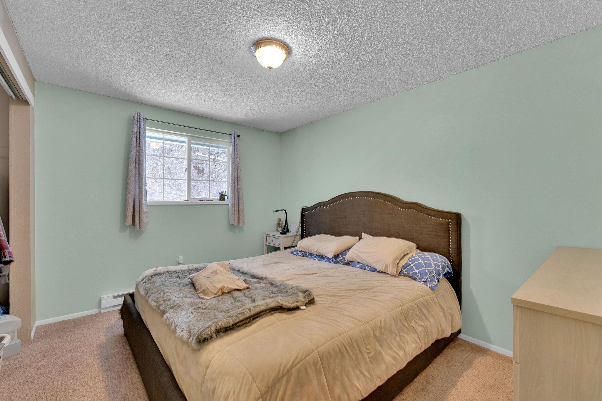 12820 West Shore Road Nine Mile Falls, WA 99026 - Photo 22 of 43