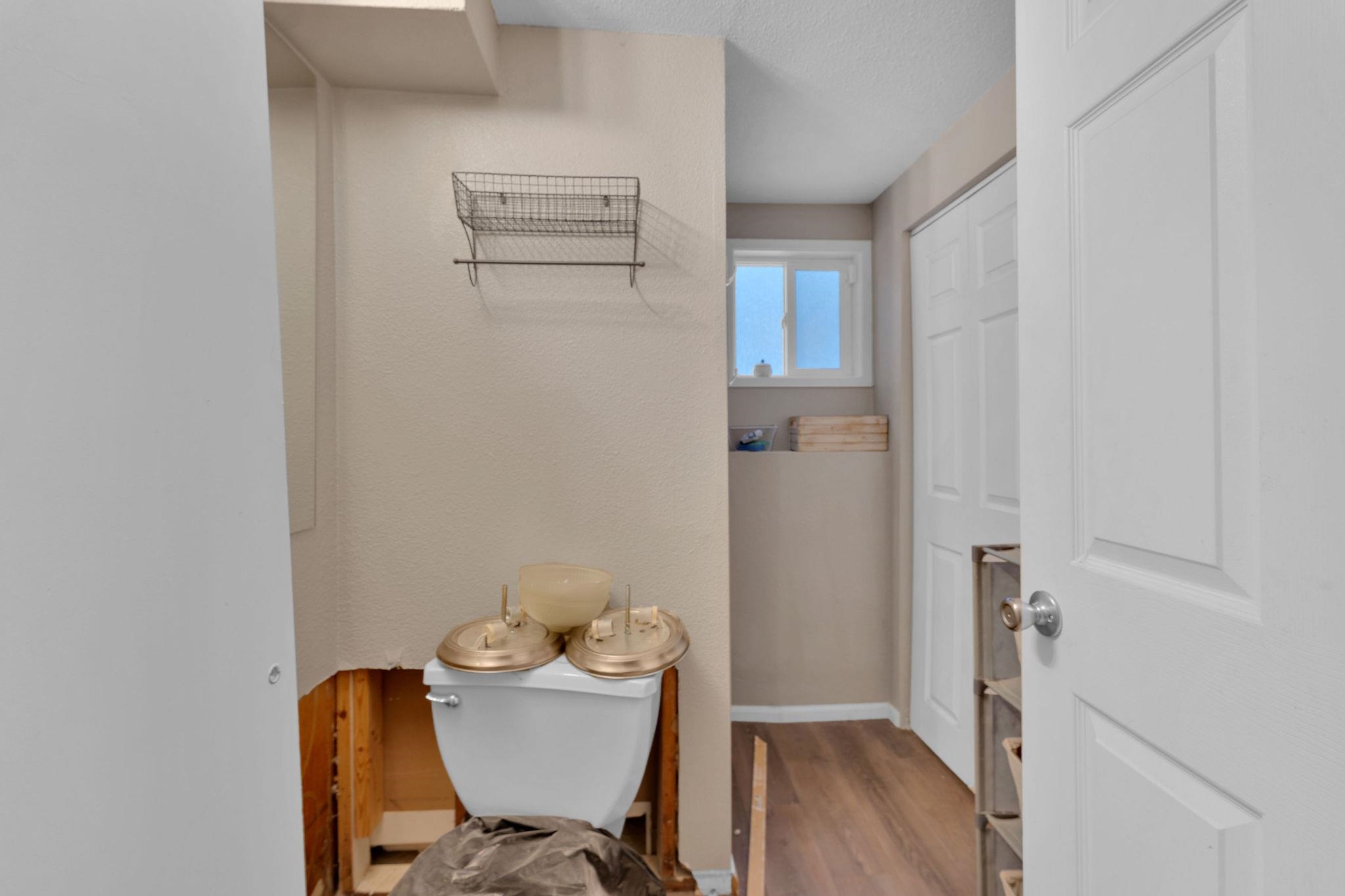 12820 West Shore Road Nine Mile Falls, WA 99026 - Photo 33 of 43