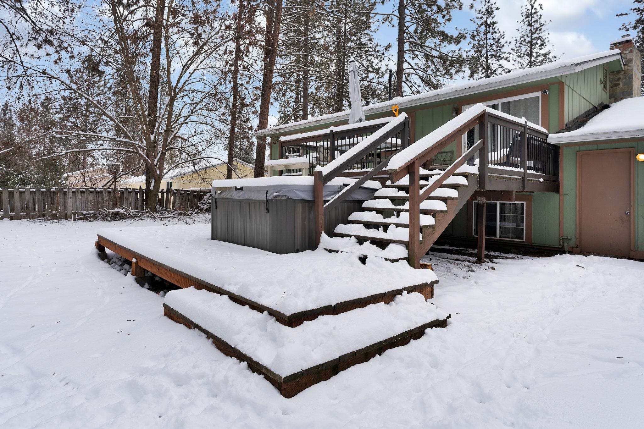 12820 West Shore Road Nine Mile Falls, WA 99026 - Photo 39 of 43