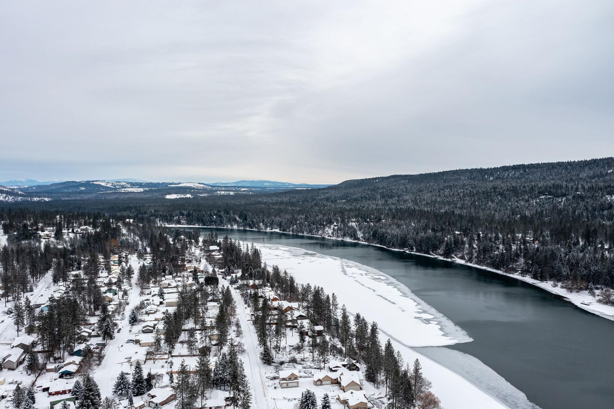 12820 West Shore Road Nine Mile Falls, WA 99026 - Photo 9 of 43