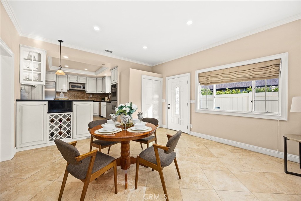 299 Virginia Avenue Pasadena, CA 91107 - Photo 14 of 45