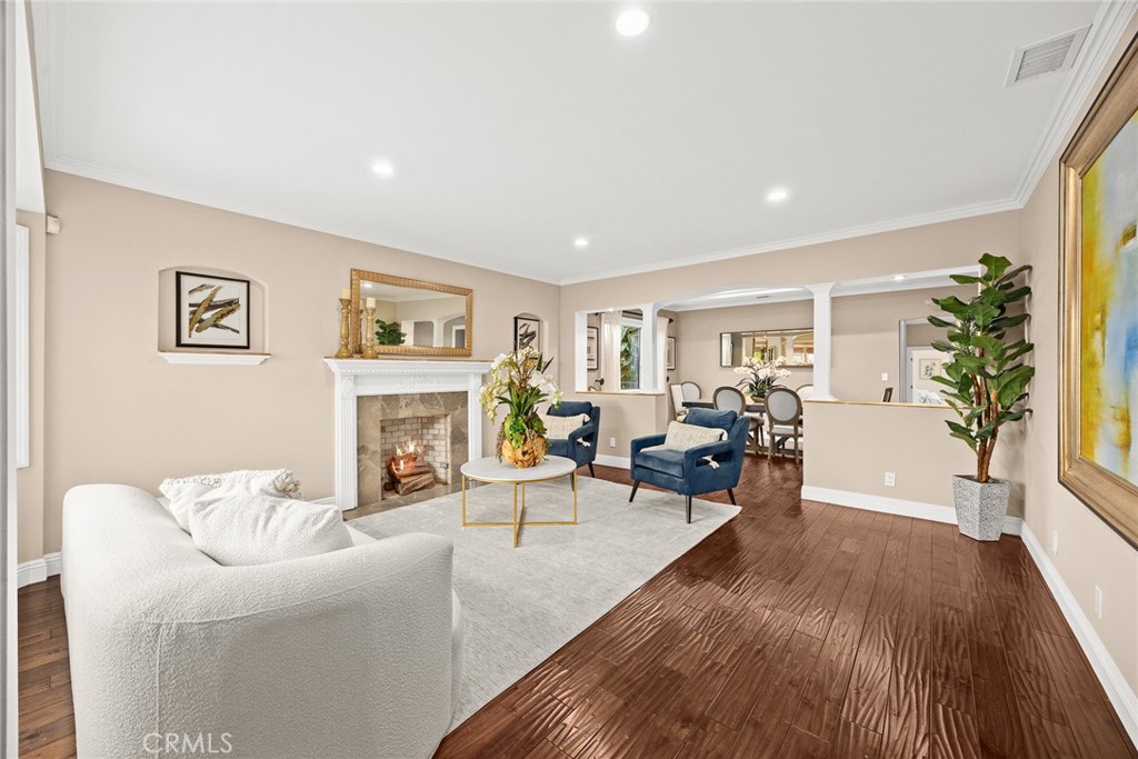 299 Virginia Avenue Pasadena, CA 91107 - Photo 5 of 45