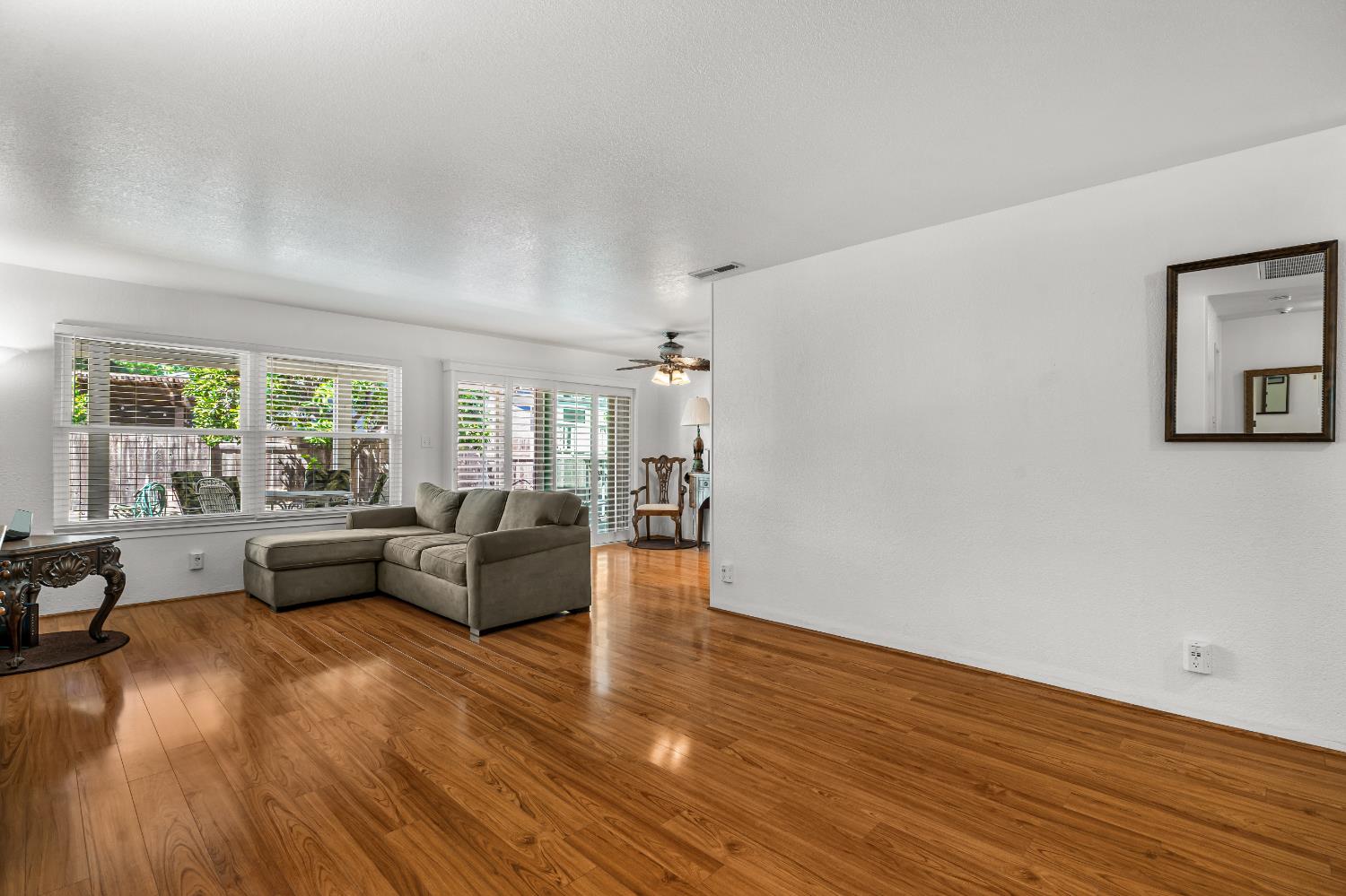 9713 Thornton Road Stockton, CA 95209 - Photo 9 of 49
