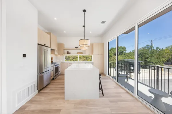 $679,000 | 10816 Hermosillo Drive, Unit 1016, Austin, TX 78758