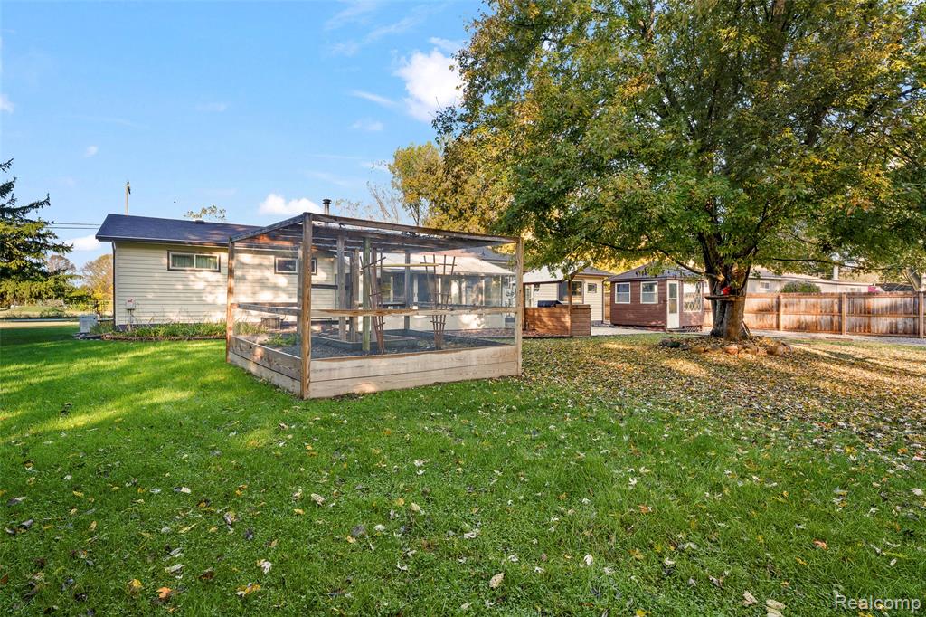 17655 Lohr Road Belleville, MI 48111 - Photo 26 of 57 Gallery Image 26
