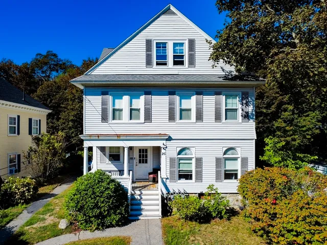 $2,800 | 26 Gage Street, Unit 2, Methuen, MA 01844