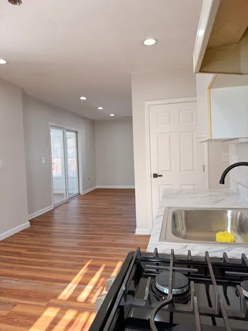 $2,800 | 26 Gage Street, Unit 2, Methuen, MA 01844