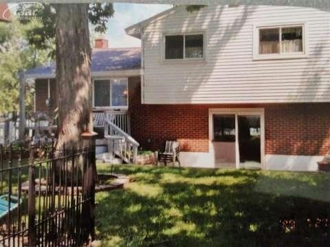 909 North Road Fenton, MI 48430 - Photo 11 of 11 20360528-11.JPG